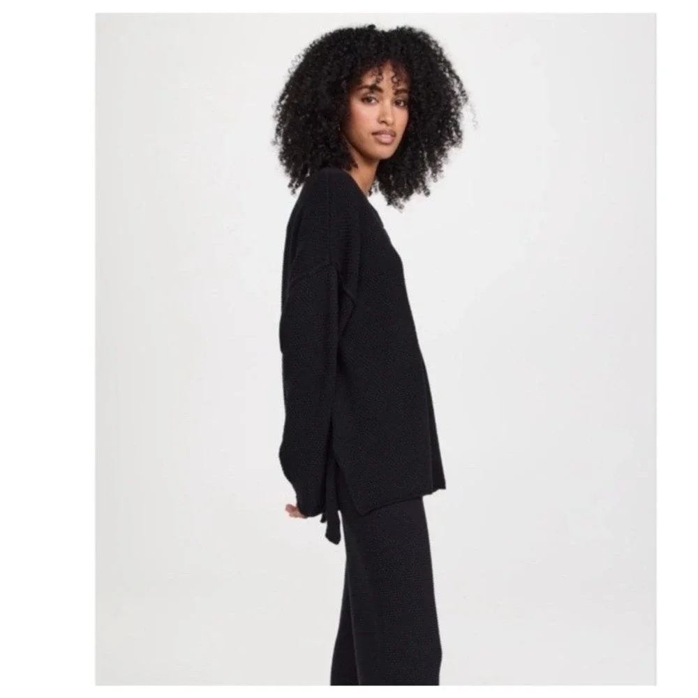 FP Beach Free People Hailee Sweater‎ Women's Medium Black Waffle Knit Oversized